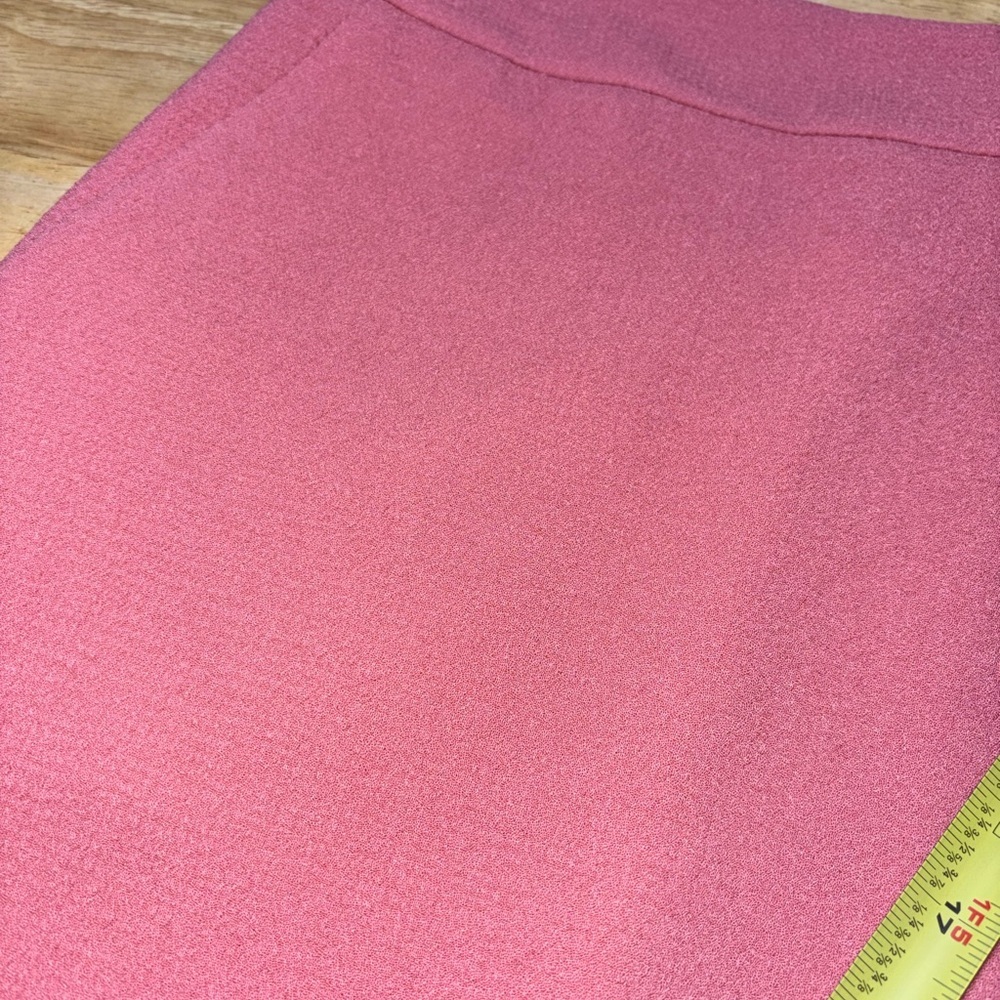 Ann Taylor Factory Pink Textured A-Line Scallop Hem Barbiecore Mini Skirt Siz 10 - Picture 7 of 9